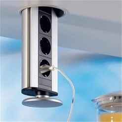 Schulte EVOline Port, Versenkbares Steckdosenelement, Mit 3 Schuko-Steckdosen, Deckel Kunststoff/silberfarben -Spulen Pro Verkauf schulte evoline port versenkbares steckdosenelement mit 3 schuko steckdosen deckel kunststoff silberfarben5